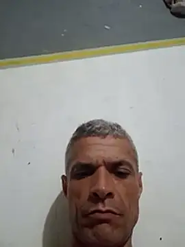 BrenoAvelar online show from 04/23/26, 03:41