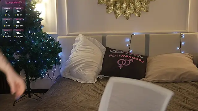 Esmie Smile online show from 01/11/26, 12:26