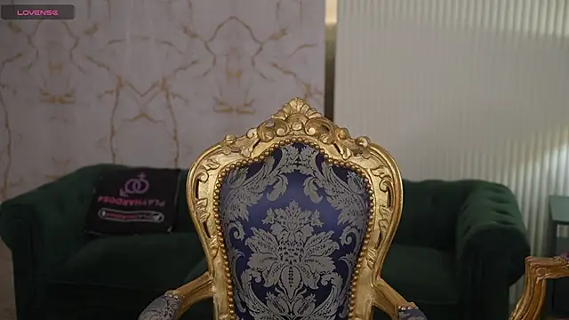 Esmie Smile online show from 02/19/26, 12:06