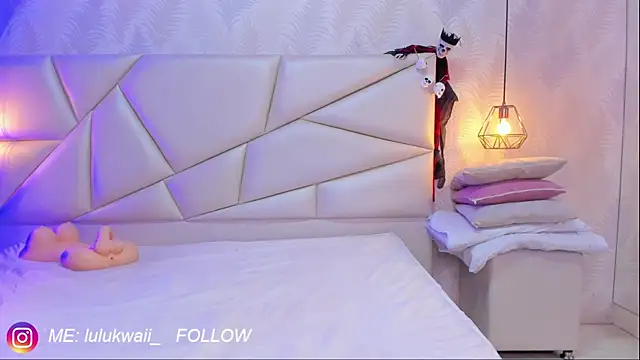 lulukawai16 online show from 10/16/25, 07:15