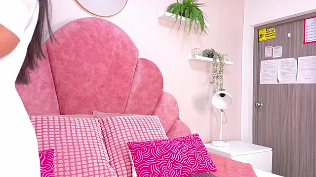 RiriiBrunette   online show from 09/24/25, 07:39