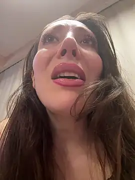 HellaryTourent online show from 02/02/26, 06:50