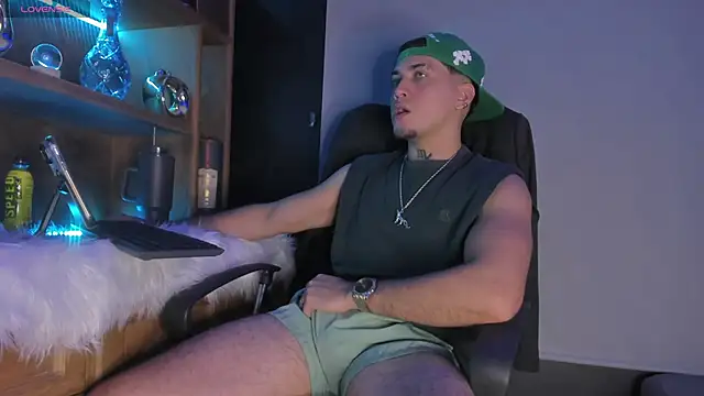 Gael williams1 online show from 12/21/25, 09:33