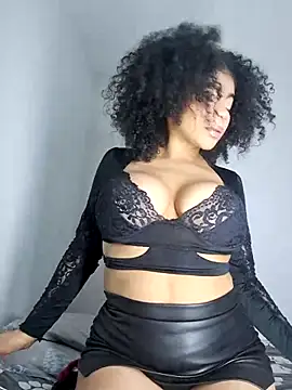 Snapshot of Yerystar chatting on 09/16/25, 12:11 Yerystar online show from 09/16/25, 12:11