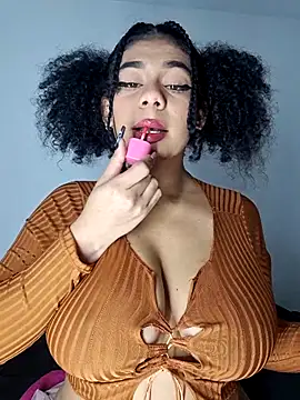 Snapshot of Yerystar chatting on 11/09/25, 02:15 Yerystar online show from 11/09/25, 02:15