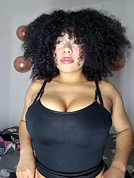 Snapshot of Yerystar chatting on 11/27/25, 12:46 Yerystar online show from 11/27/25, 12:46