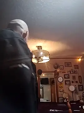 BonnienClyde5421 online show from 02/25/26, 01:59