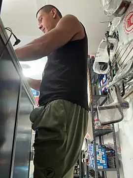 Snapshot of Terra-22cm chatting on 09/18/25, 02:52 Terra-22cm online show from 09/18/25, 02:52