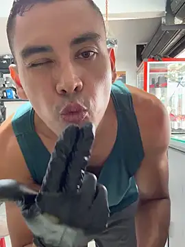 Snapshot of Terra-22cm chatting on 11/07/25, 02:17 Terra-22cm online show from 11/07/25, 02:17