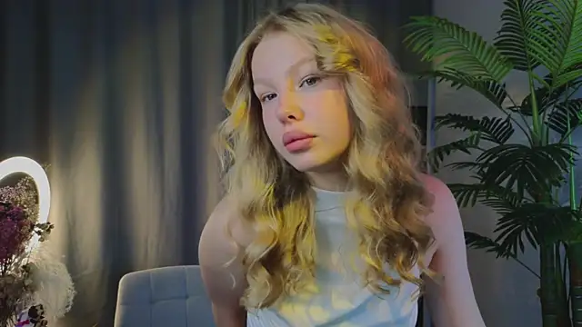 emilyshepar d online show from 10/02/25, 01:45