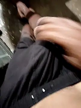 RAYI Queen 4 online show from 11/29/25, 03:59