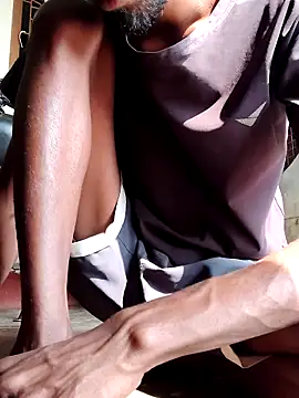 RAYI Queen 4 online show from 12/02/25, 05:46