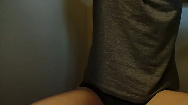 Snapshot of shint-11 chatting on 01/08/26, 12:40 shint-11 online show from 01/08/26, 12:40