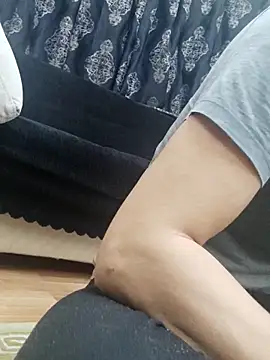 Snapshot of Apooabe chatting on 11/19/25, 12:32 Apooabe online show from 11/19/25, 12:32