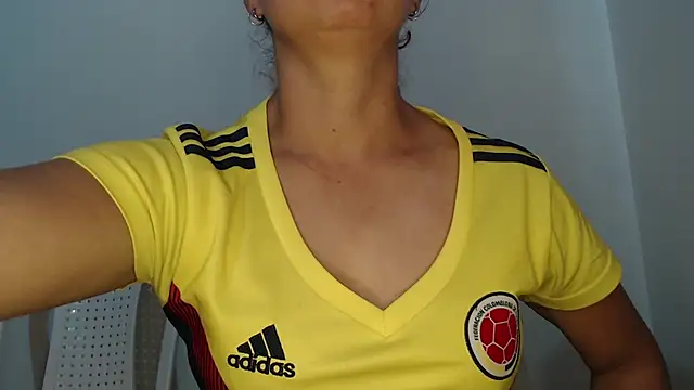 Milf Valeria online show from 06/23/26, 03:54