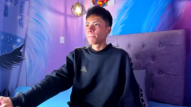 Snapshot of MaxiWildd chatting on 12/02/25, 12:54 MaxiWildd online show from 12/02/25, 12:54