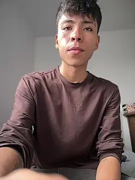 Snapshot of MaxiWildd chatting on 03/18/26, 09:07 MaxiWildd online show from 03/18/26, 09:07