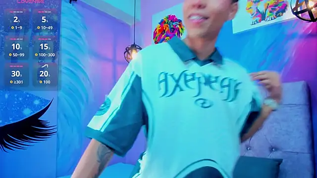 Snapshot of MaxiWildd chatting on 03/30/26, 06:42 MaxiWildd online show from 03/30/26, 06:42