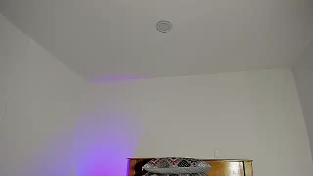 SusanClarck online show from 11/23/25, 05:51