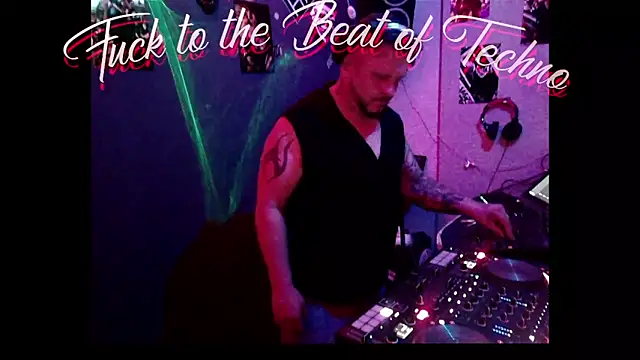 Wir2002Paar online show from 03/14/26, 01:55