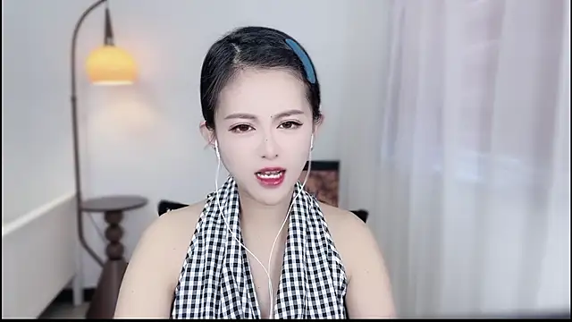 Musae7 online show from 11/18/25, 02:17