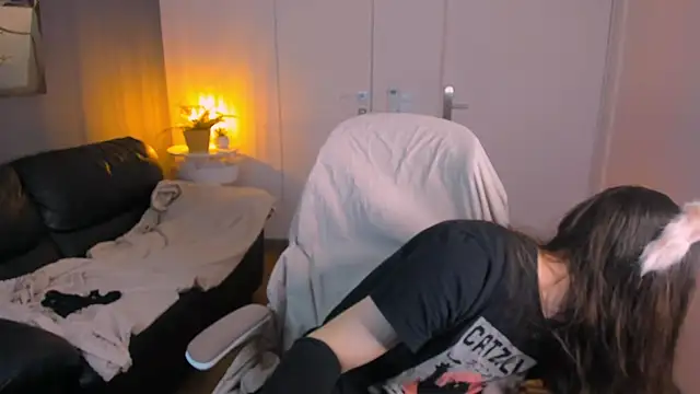 SilverMuse online show from 04/09/26, 01:16