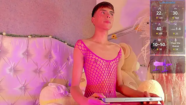 Snapshot of PrincePoppy chatting on 09/14/25, 08:19 PrincePoppy online show from 09/14/25, 08:19