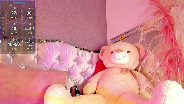 Snapshot of PrincePoppy chatting on 09/15/25, 08:42 PrincePoppy online show from 09/15/25, 08:42