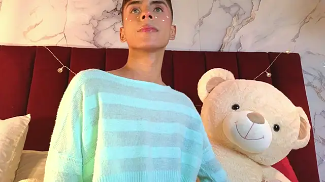 Snapshot of PrincePoppy chatting on 10/02/25, 08:38 PrincePoppy online show from 10/02/25, 08:38