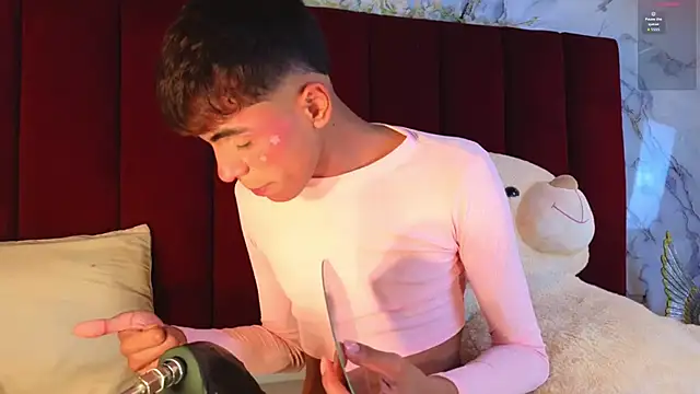 Snapshot of PrincePoppy chatting on 11/07/25, 09:15 PrincePoppy online show from 11/07/25, 09:15