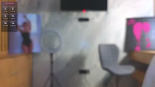 Snapshot of miss_bubbles_ chatting on 10/09/25, 12:41 miss bubbles online show from 10/09/25, 12:41