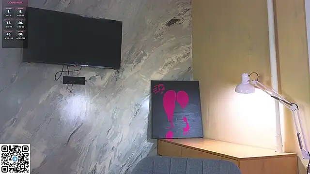 Snapshot of miss_bubbles_ chatting on 10/11/25, 12:32 miss bubbles online show from 10/11/25, 12:32