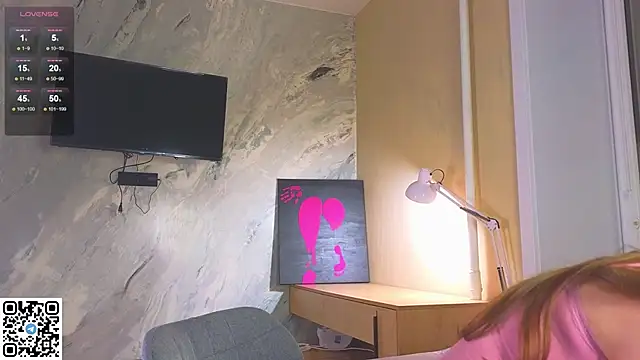 Snapshot of miss_bubbles_ chatting on 11/13/25, 12:42 miss bubbles online show from 11/13/25, 12:42