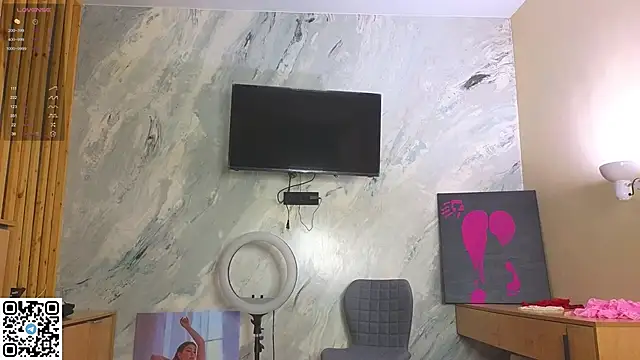 Snapshot of miss_bubbles_ chatting on 11/22/25, 12:42 miss bubbles online show from 11/22/25, 12:42