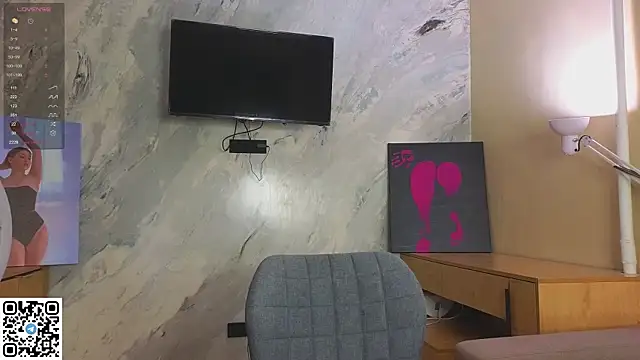 Snapshot of miss_bubbles_ chatting on 11/26/25, 12:33 miss bubbles online show from 11/26/25, 12:33