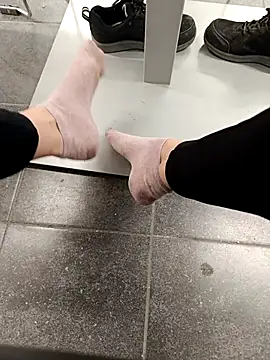 Teafeet online show from 03/10/26, 02:22