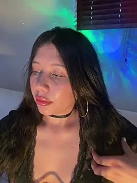 Snapshot of snow_doll chatting on 10/10/25, 08:41 snow doll online show from 10/10/25, 08:41