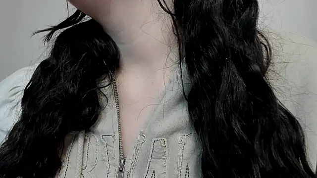 Snapshot of snow_doll chatting on 10/22/25, 03:23 snow doll online show from 10/22/25, 03:23