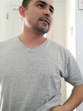 Bradd 32 online show from 09/14/25, 06:29