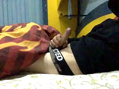 adiluci1 online show from 09/30/25, 07:19