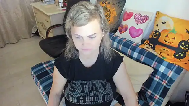 MildMature online show from 12/18/25, 07:20