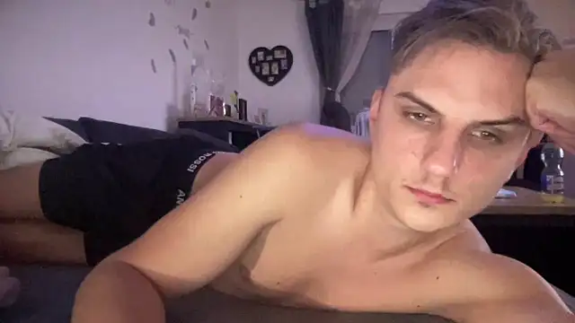 Sweetbooy90 online show from 10/14/25, 09:59