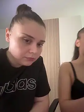 Snapshot of FemmeAffair chatting on 02/27/26, 11:05 FemmeAffair online show from 02/27/26, 11:05