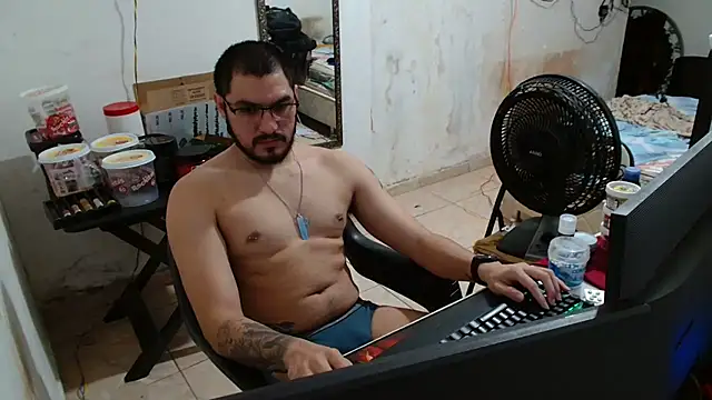 Leonino231 online show from 10/23/25, 12:10