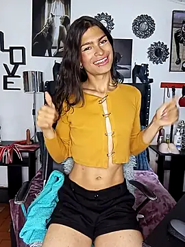 Snapshot of LunarisSmith chatting on 04/22/26, 02:51 LunarisSmith online show from 04/22/26, 02:51