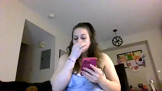 Snapshot of thedevinemama chatting on 02/22/26, 02:56 thedevinemama online show from 02/22/26, 02:56