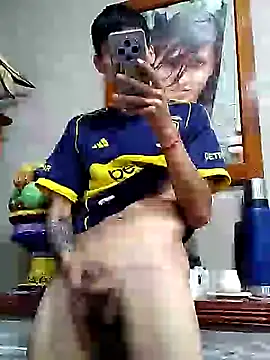 frankitocam4 online show from 06/09/26, 03:23