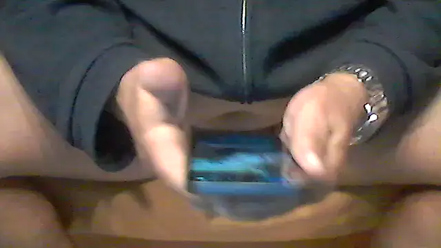 Snapshot of Knabenpenis@xh chatting on 10/03/25, 09:06 Knabenpenisxh online show from 10/03/25, 09:06