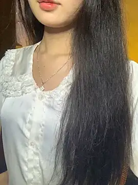 Nhinhi18 online show from 12/19/25, 03:30