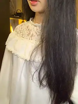 Nhinhi18 online show from 03/22/26, 04:32